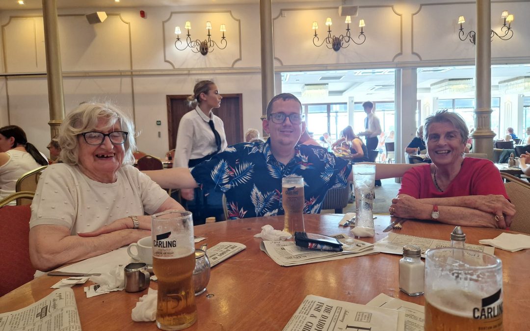 An adventure to Cleethorpes for our residents at Beechy Knoll ☀️